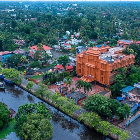 Haveli Backwater Resort Alappuzha Exterior photo